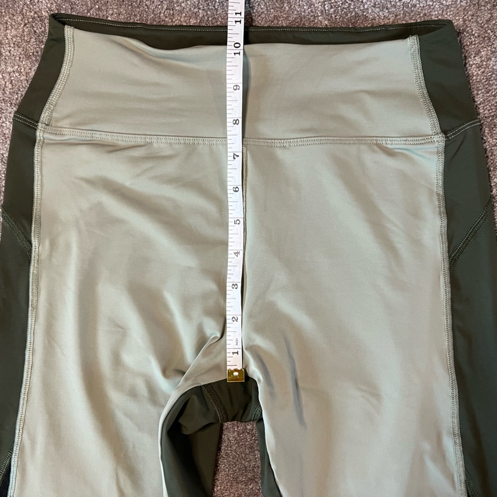 Victoria’s Secret PINK Ultimate Featherweight Leggings - Picture 9 of 9